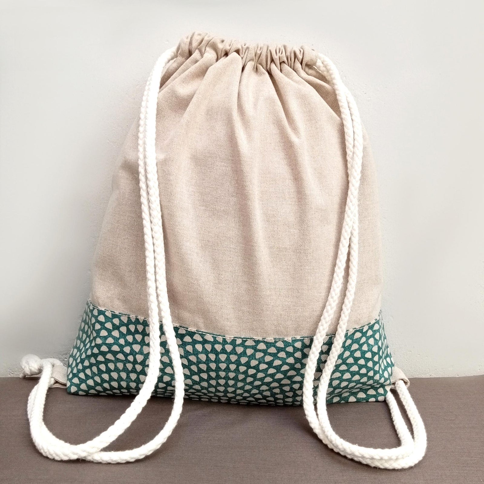 Mochila de cordones de algodón con estampado japonés de ondas · foto 4 de 4